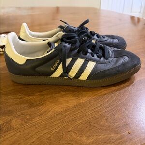Adidas Samba Navy and White Men's Shoes (rare) size 13
